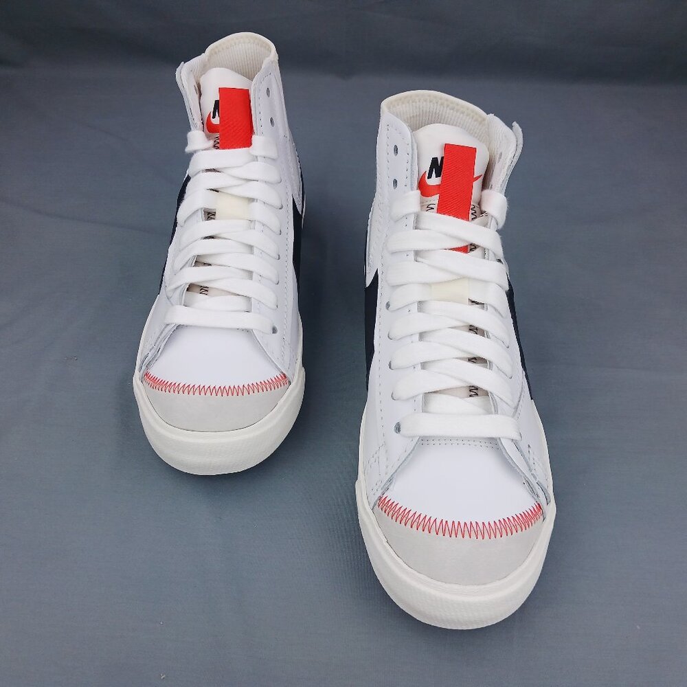Nike Blazer Mid 77 Men Casual White Black Jumbo Swoosh DD3111 100  Size 11.5, 12 - Picture 2 of 9